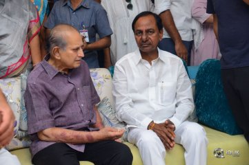 Celebrities Pay Homage to Vijaya Nirmala Garu